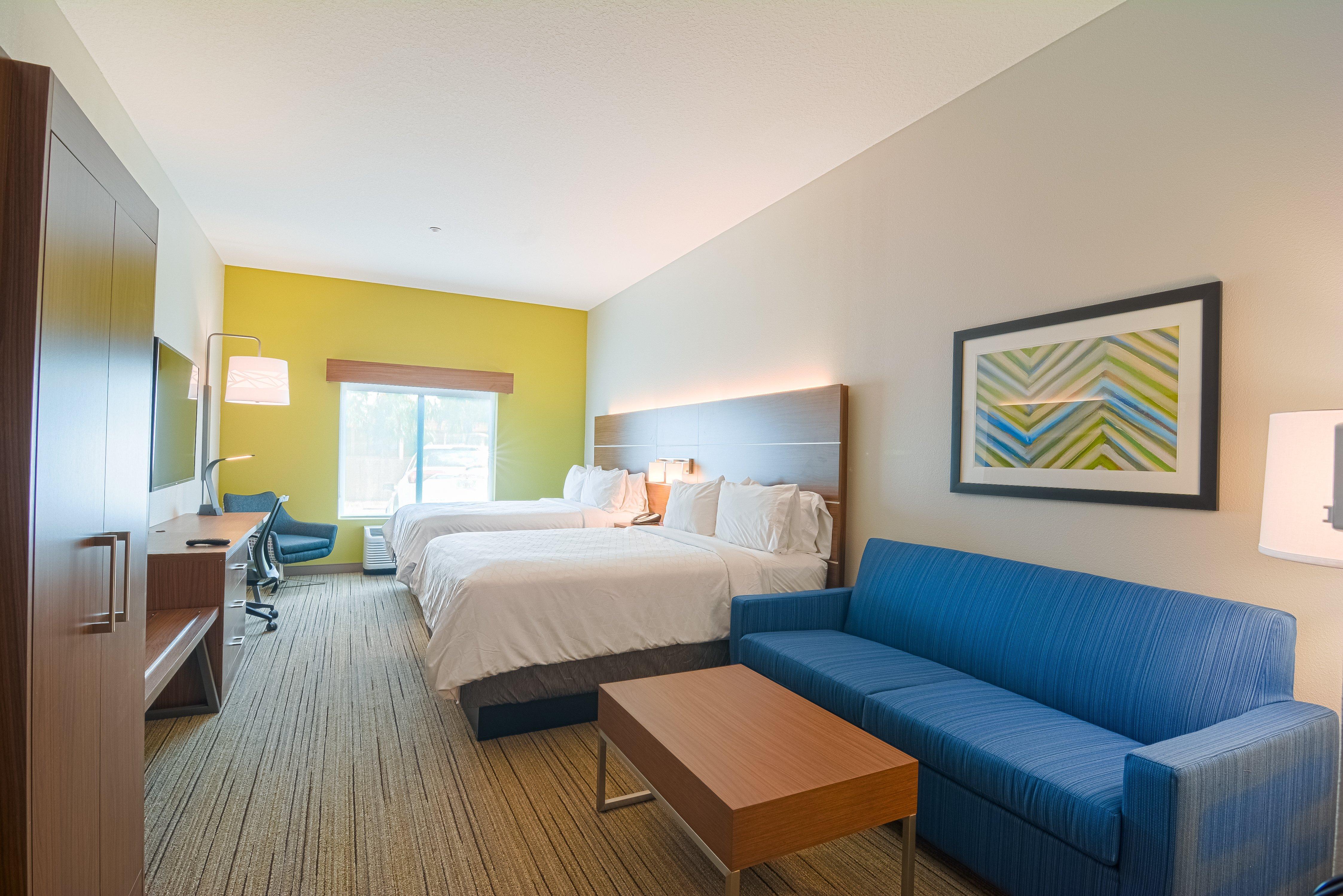 Holiday Inn Express Hotel & Suites Tampa-Usf-Busch Gardens, An Ihg Hotel Екстериор снимка